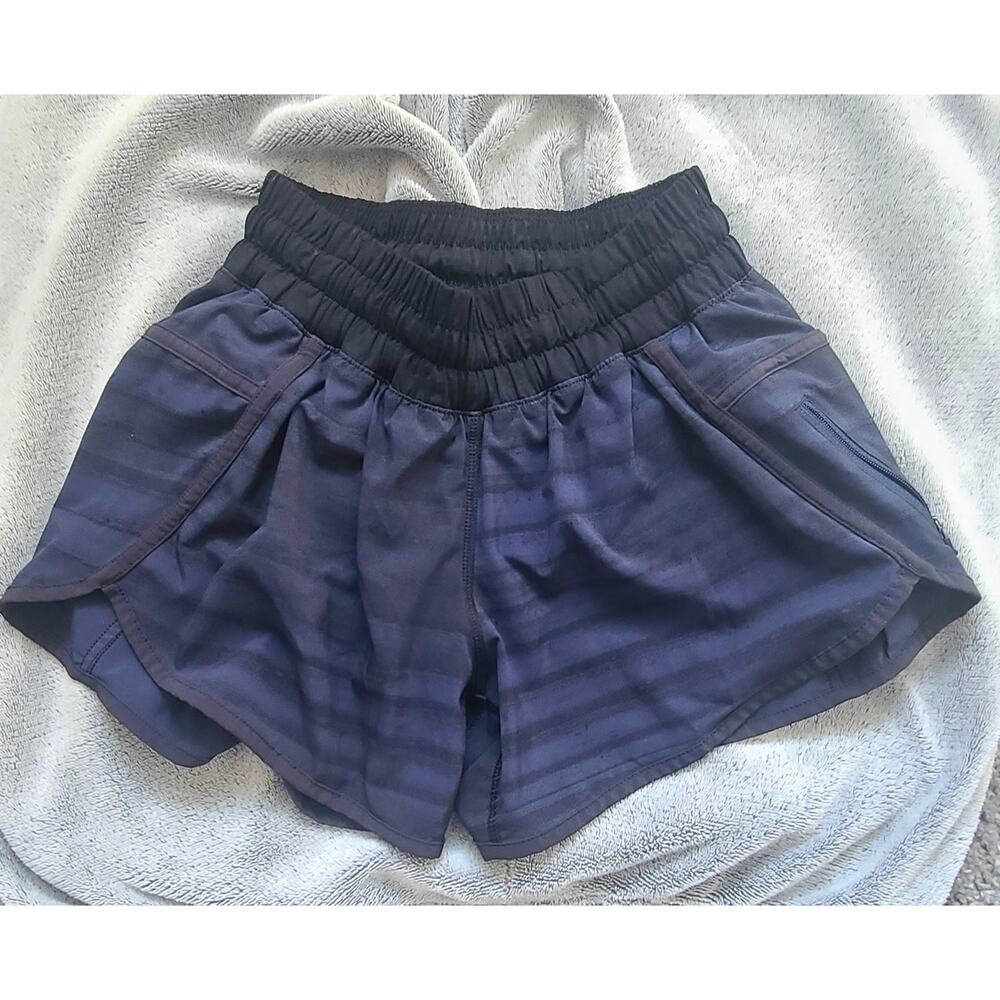 Lululemon Navy Running Shorts Women’s Size 6 Athletic Lightweight